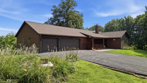 Photo of 14810 Melinda Drive, Morrison, IL 61270 (MLS # 12741214)