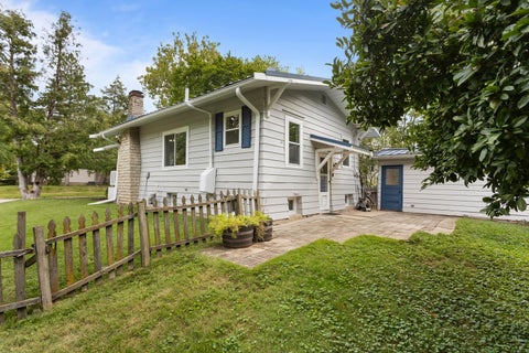 Tiny photo for 901 E Washington Street, Urbana, IL 61801 (MLS # 12731311)