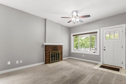 Tiny photo for 901 E Washington Street, Urbana, IL 61801 (MLS # 12731311)