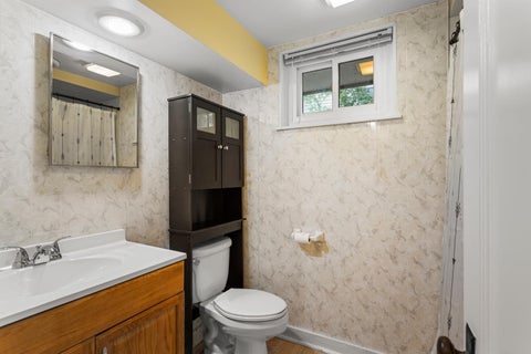 Tiny photo for 901 E Washington Street, Urbana, IL 61801 (MLS # 12731311)