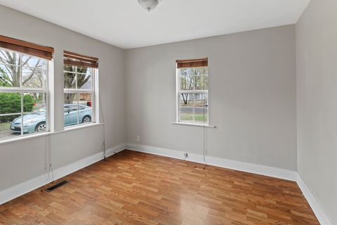 Tiny photo for 107 S Draper Avenue, Champaign, IL 61821 (MLS # 12612447)