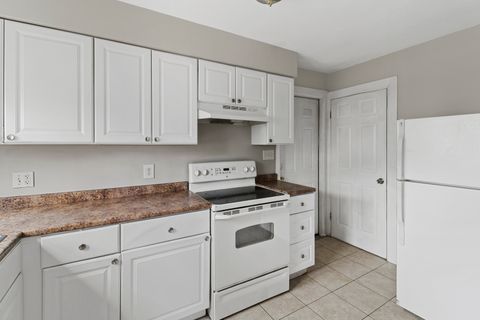 Tiny photo for 107 S Draper Avenue, Champaign, IL 61821 (MLS # 12612447)