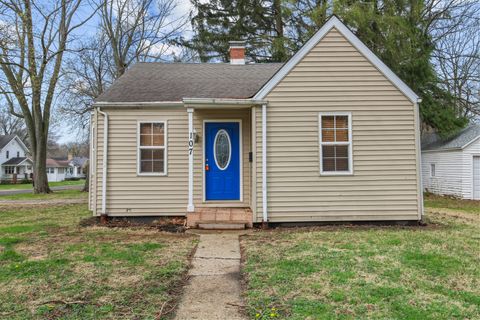 Photo of 107 S Draper Avenue, Champaign, IL 61821 (MLS # 12612447)