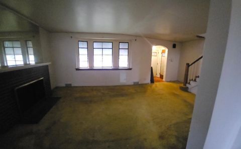 Tiny photo for 9406 S Michigan Avenue, Chicago, IL 60619 (MLS # 12520838)