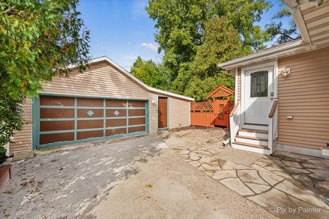 Tiny photo for 1911 Highview Avenue, McHenry, IL 60050 (MLS # 12491790)