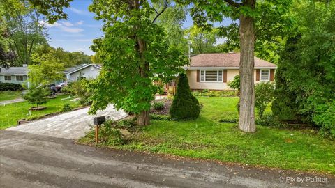 Tiny photo for 1911 Highview Avenue, McHenry, IL 60050 (MLS # 12491790)