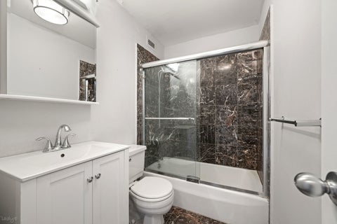 Tiny photo for 88 W Schiller Street #2808L, Chicago, IL 60610 (MLS # 12752974)