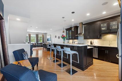 602 W 16th Street