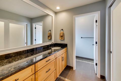 Tiny photo for 16W671 89th Place, Willowbrook, IL 60527 (MLS # 12554878)