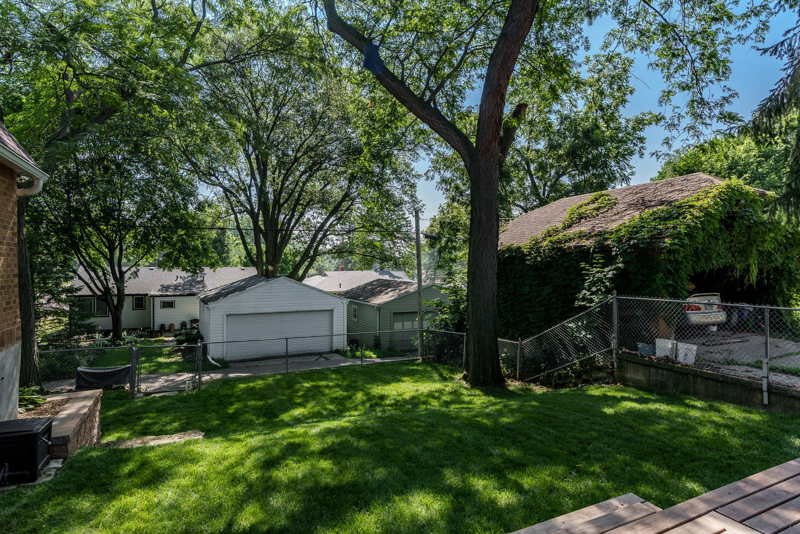 328 HOLLISTER Avenue