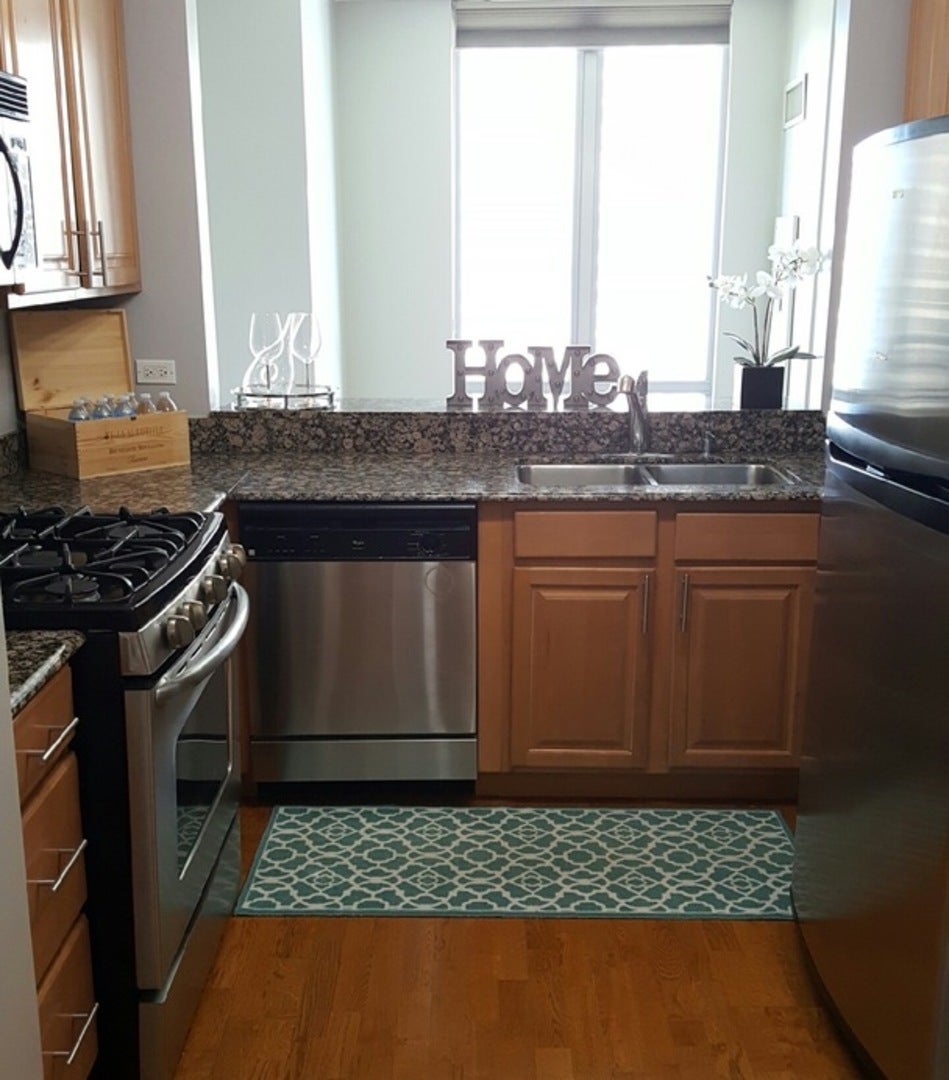 125 S Jefferson Street 2702