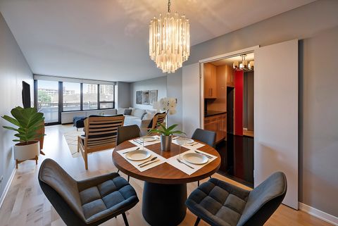 Tiny photo for 3930 N Pine Grove Avenue #607, Chicago, IL 60613 (MLS # 12474077)