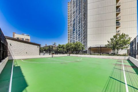 Tiny photo for 3930 N Pine Grove Avenue #607, Chicago, IL 60613 (MLS # 12474077)