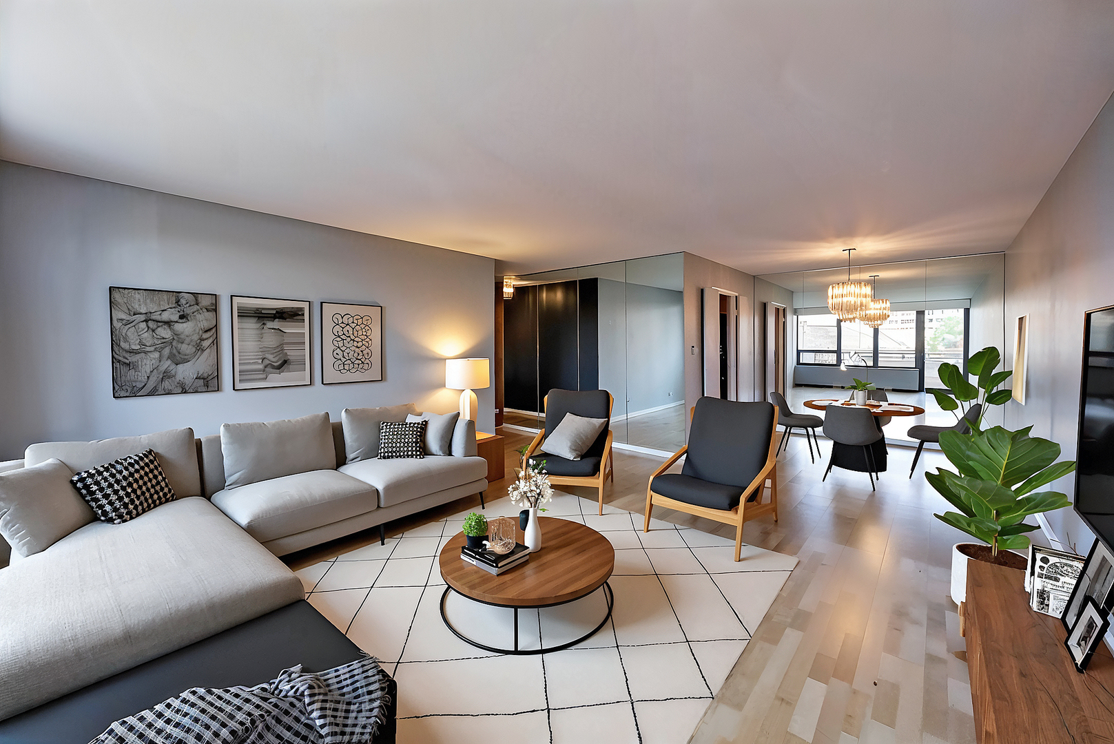 3930 N Pine Grove Avenue 607