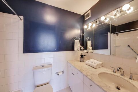 Tiny photo for 3930 N Pine Grove Avenue #607, Chicago, IL 60613 (MLS # 12474077)