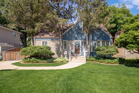 Photo of 3008 N Wolf Road, Melrose Park, IL 60164 (MLS # 12661335)