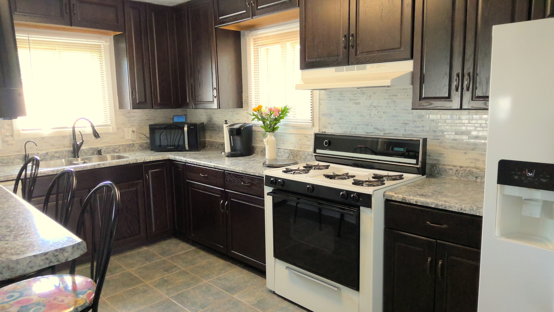 Properties 1 3008 N Wolf Road