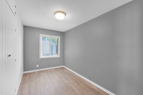Tiny photo for 402 Oneill Street, Joliet, IL 60436 (MLS # 12472928)