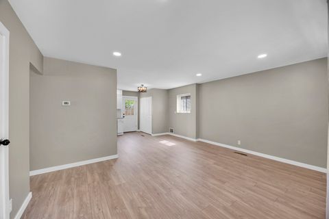 Tiny photo for 402 Oneill Street, Joliet, IL 60436 (MLS # 12472928)