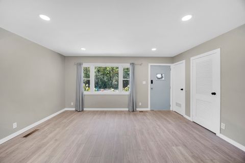 Tiny photo for 402 Oneill Street, Joliet, IL 60436 (MLS # 12472928)