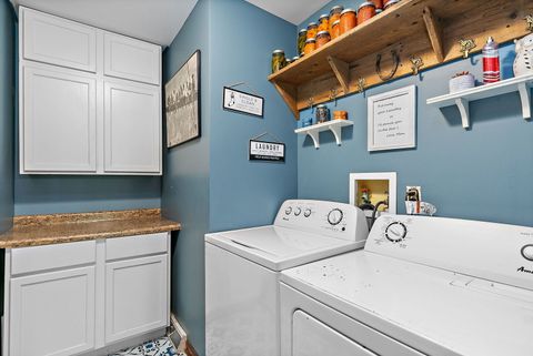 Tiny photo for 6 Amanda Lane, Yorkville, IL 60560 (MLS # 12619502)