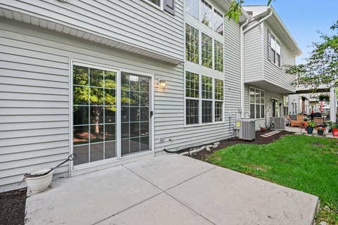 Tiny photo for 2416 Georgetown Circle, Aurora, IL 60503 (MLS # 12728390)