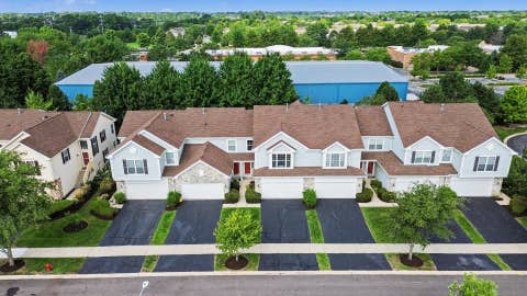 Tiny photo for 2416 Georgetown Circle, Aurora, IL 60503 (MLS # 12728390)