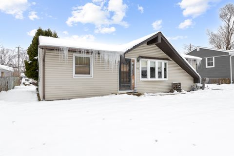 Tiny photo for 105 Adobe Circle, Carpentersville, IL 60110 (MLS # 12526432)
