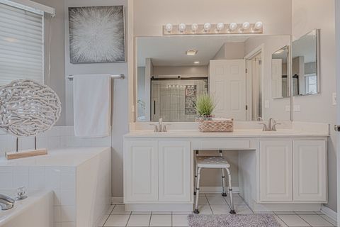 Tiny photo for 17 Riverwalk Court, Port Barrington, IL 60010 (MLS # 12523592)