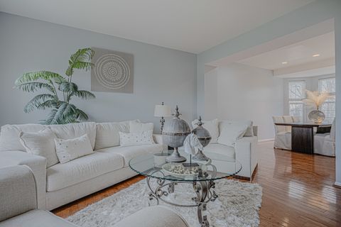 Tiny photo for 17 Riverwalk Court, Port Barrington, IL 60010 (MLS # 12523592)