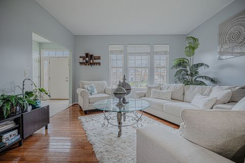 Tiny photo for 17 Riverwalk Court, Port Barrington, IL 60010 (MLS # 12523592)