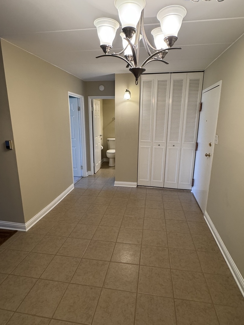 580 Lawrence Avenue 113