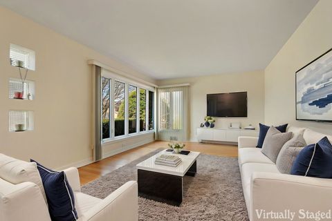 Tiny photo for 8049 N Overhill Avenue, Niles, IL 60714 (MLS # 12603684)