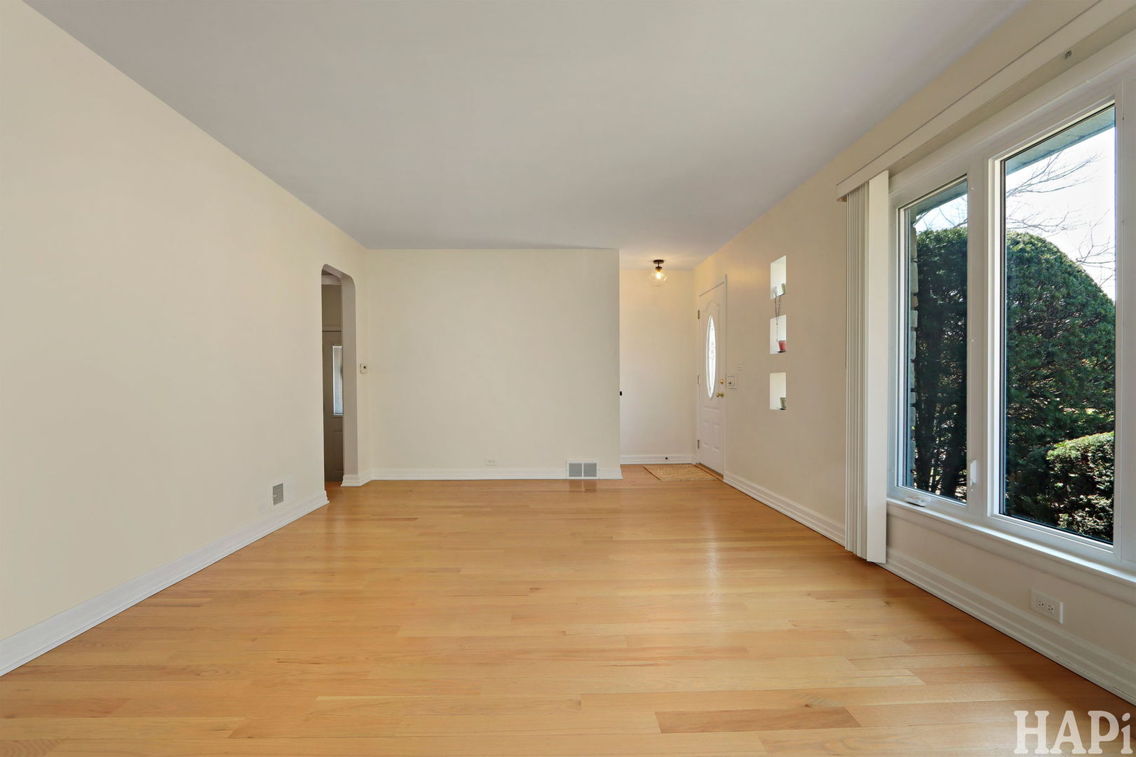 8049 N Overhill Avenue