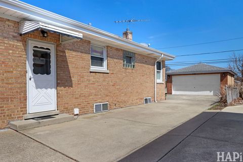 Tiny photo for 8049 N Overhill Avenue, Niles, IL 60714 (MLS # 12603684)