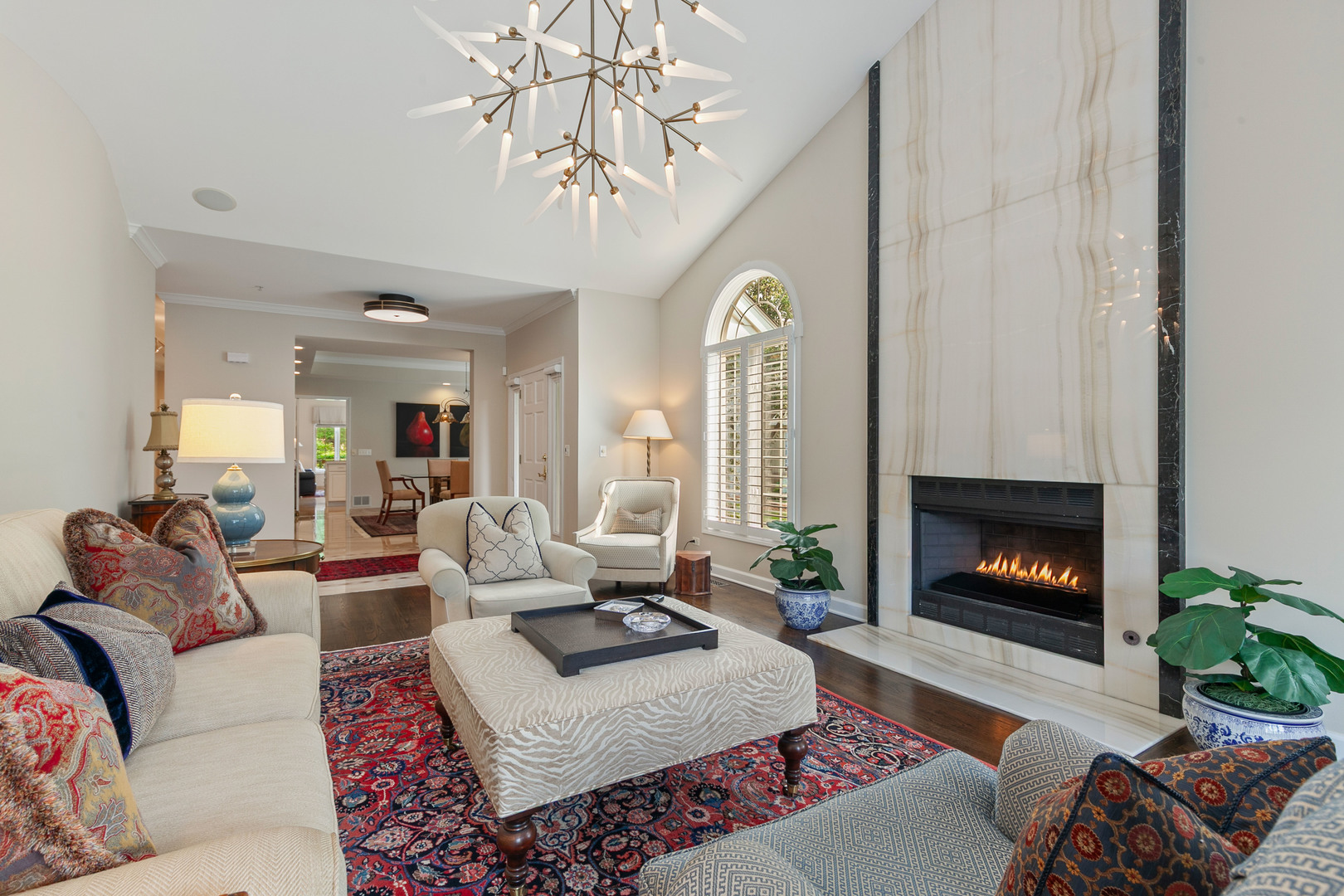 1118 Pine Oaks Circle