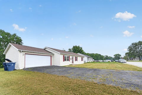 Tiny photo for 1301 Berkeley Avenue, Ford Heights, IL 60411 (MLS # 12712112)