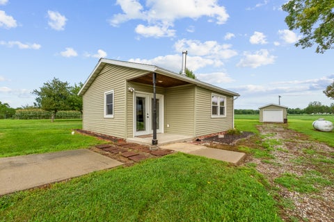 Tiny photo for 8353 Burns Hill Road, Clinton, IL 61727 (MLS # 12720637)