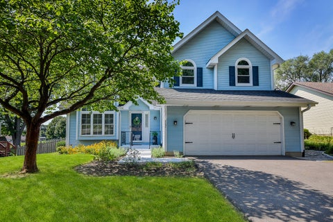 Photo of 102 Juniper Drive, North Aurora, IL 60542 (MLS # 12699409)