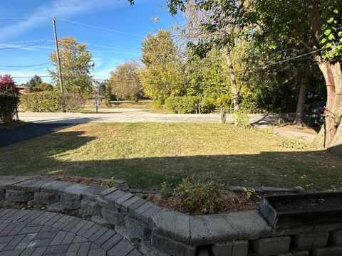 Tiny photo for 225 Pleasure Drive, Mundelein, IL 60060 (MLS # 12434729)