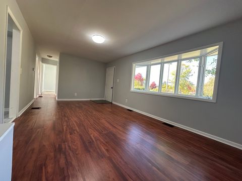 Tiny photo for 225 Pleasure Drive, Mundelein, IL 60060 (MLS # 12434729)