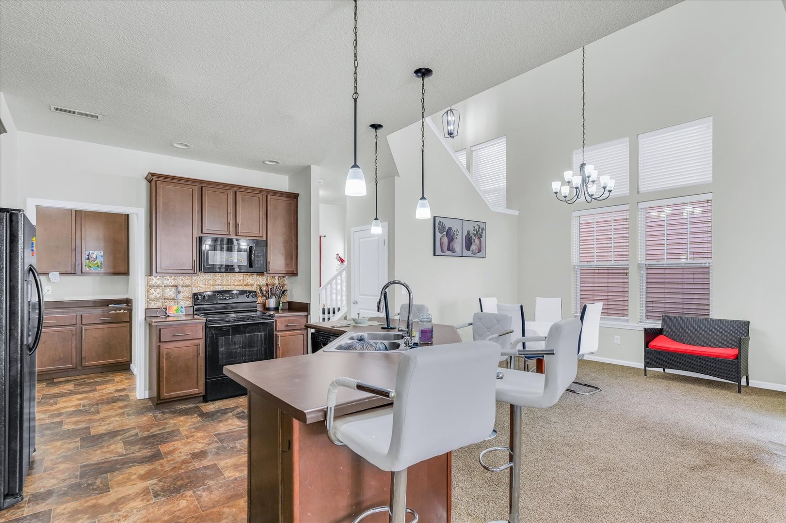 412 Doisy Lane