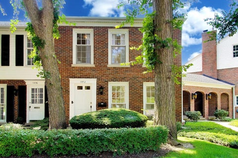 Photo of 1402 Waukegan Road, Northbrook, IL 60062 (MLS # 12729766)