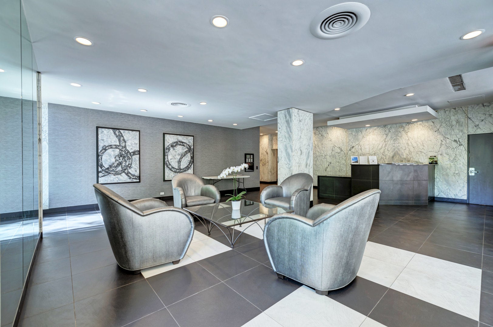 222 E PEARSON Street 2604