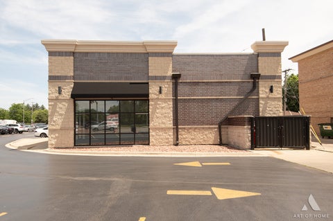 Tiny photo for 7929 W Cermak Road #I, North Riverside, IL 60546 (MLS # 12761900)