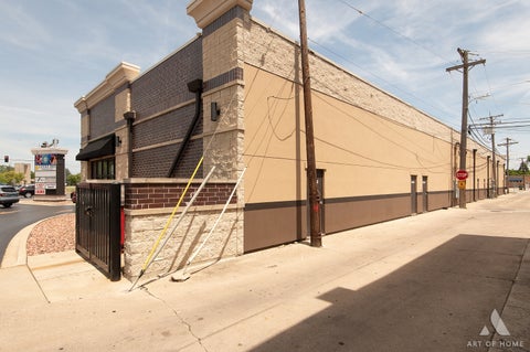 Tiny photo for 7929 W Cermak Road #I, North Riverside, IL 60546 (MLS # 12761900)