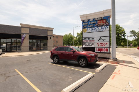 Tiny photo for 7929 W Cermak Road #I, North Riverside, IL 60546 (MLS # 12761900)