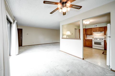 Tiny photo for 7932 Paxton Avenue #1B, Tinley Park, IL 60477 (MLS # 12032198)