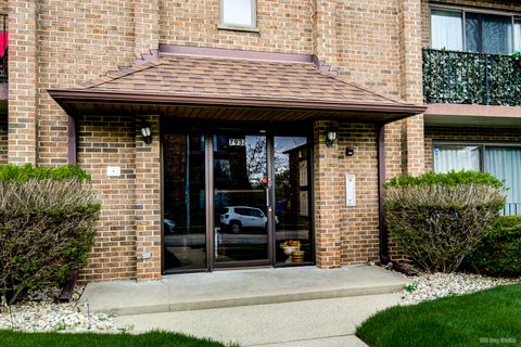 Tiny photo for 7932 Paxton Avenue #1B, Tinley Park, IL 60477 (MLS # 12032198)