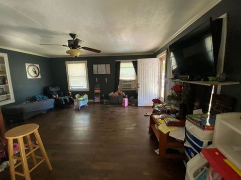 Tiny photo for 605 Garver Avenue, Rockford, IL 61102 (MLS # 12509235)